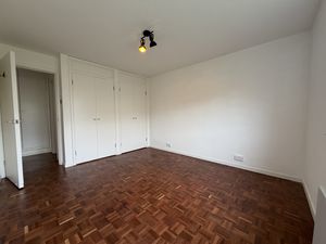 Photo 14- click for photo gallery